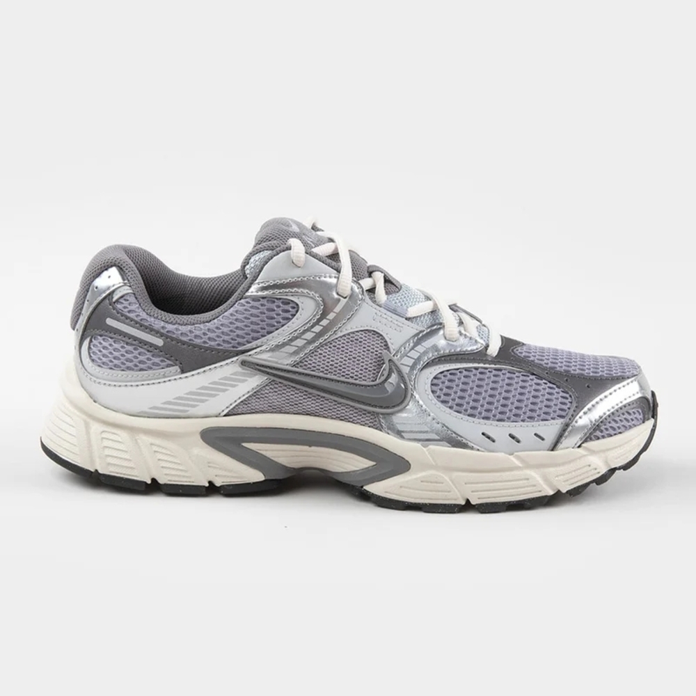 Men's Nike V5 RNR - Picture 2 of 7